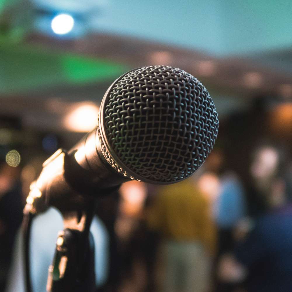 Cómico para monólogo o improshow en evento