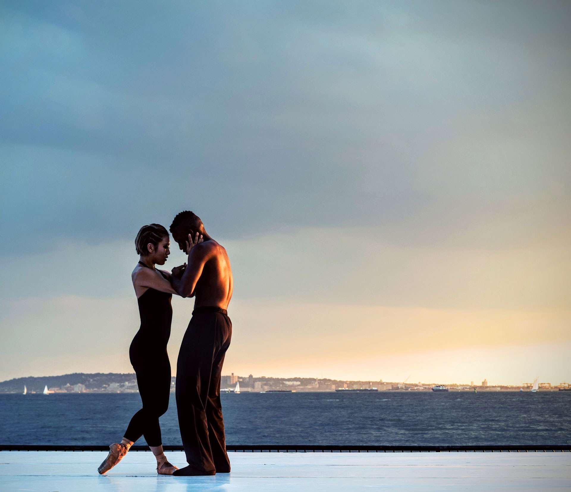 Bailarín para producción